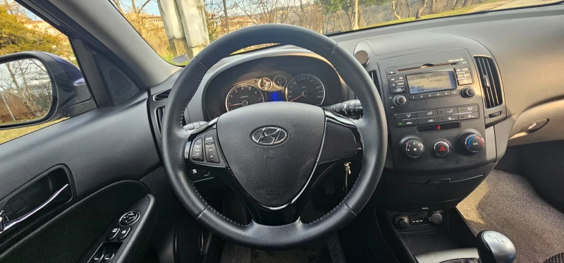 Hyundai I30 1.6  , снимка 5 - Автомобили и джипове - 48346011