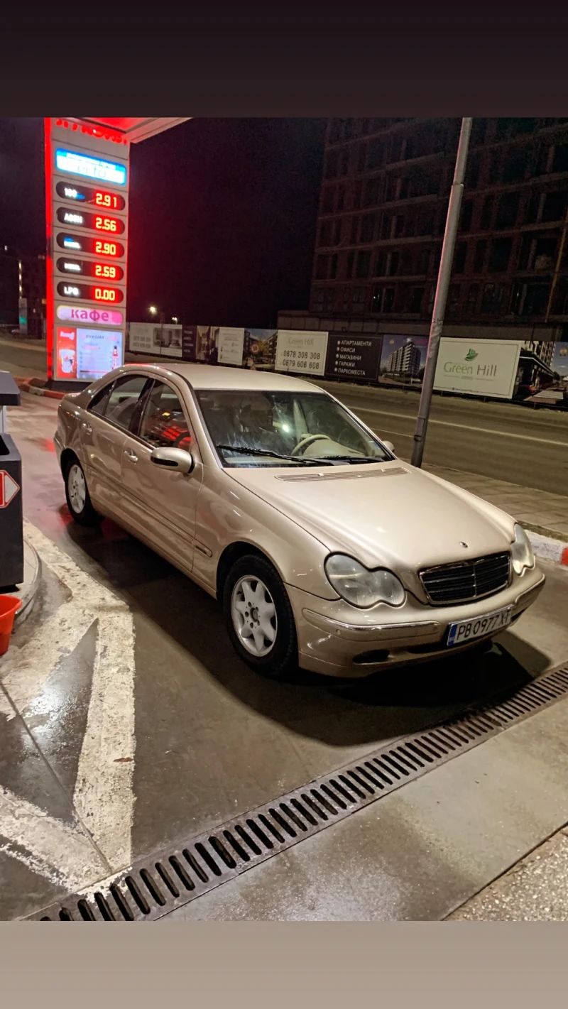 Mercedes-Benz C 220 mercedes c220cdi, снимка 1 - Автомобили и джипове - 49517173