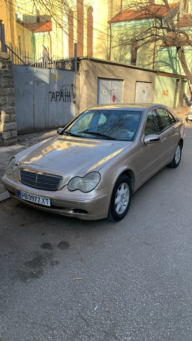 Mercedes-Benz C 220 mercedes c220cdi, снимка 3 - Автомобили и джипове - 49517173