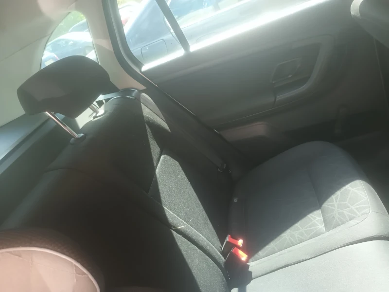 Skoda Fabia, снимка 5 - Автомобили и джипове - 52310204