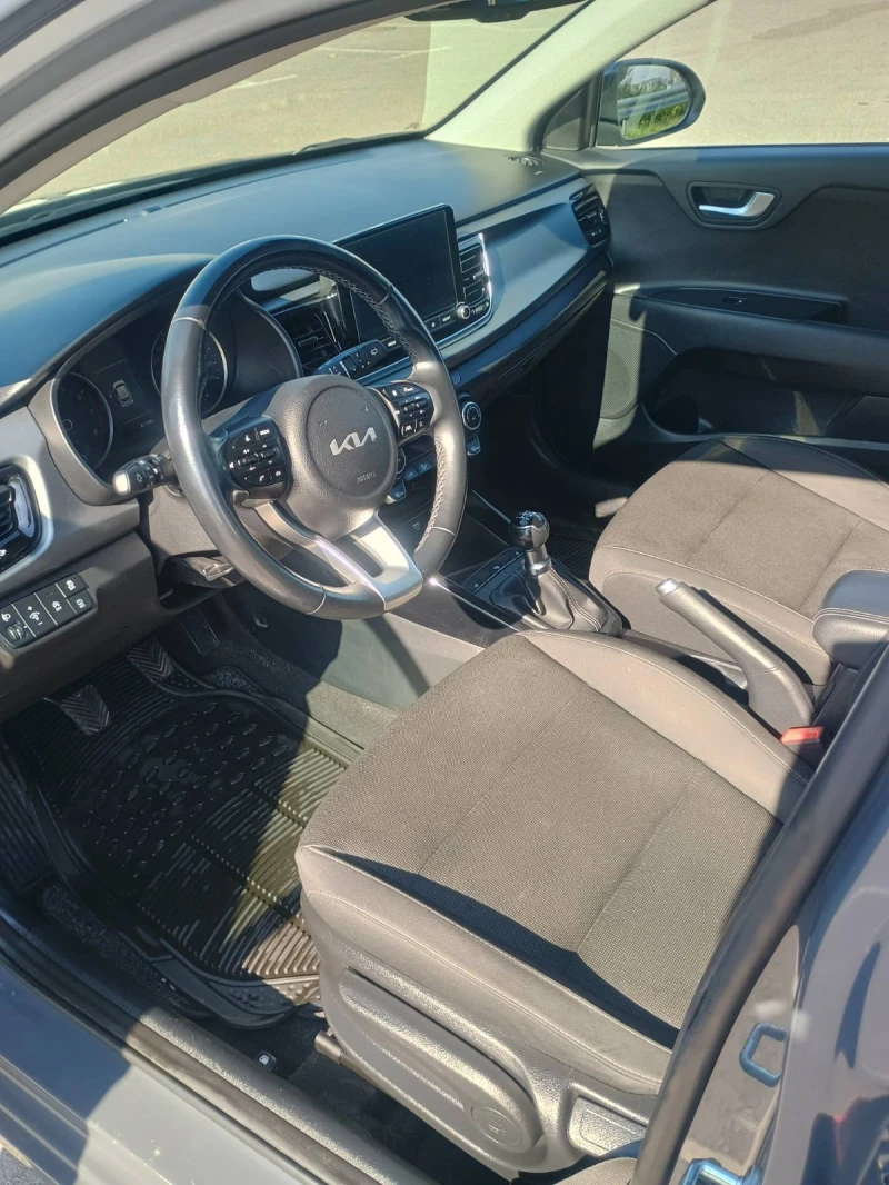 Kia Rio, снимка 6 - Автомобили и джипове - 52615910
