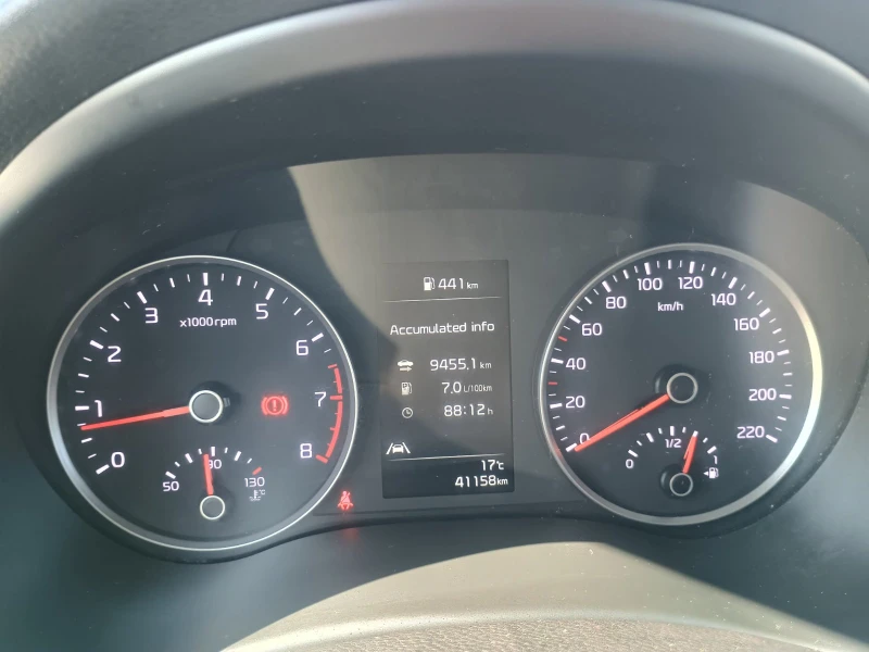 Kia Rio, снимка 4 - Автомобили и джипове - 52615910