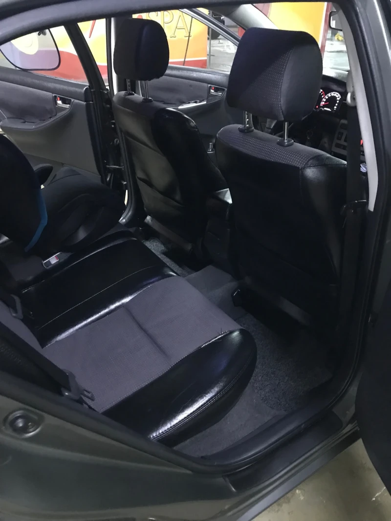 Toyota Corolla, снимка 13 - Автомобили и джипове - 52682735