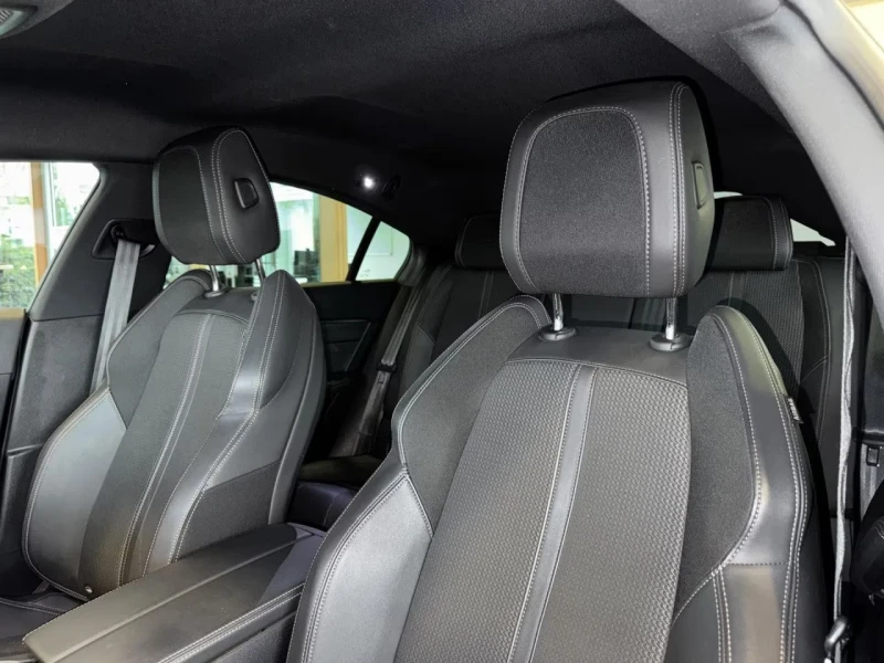 Peugeot 508 1.6PHEV/225HP/GT/ACC/CAM/DIGITAL/LED/AMBI/970v, снимка 12 - Автомобили и джипове - 53563428