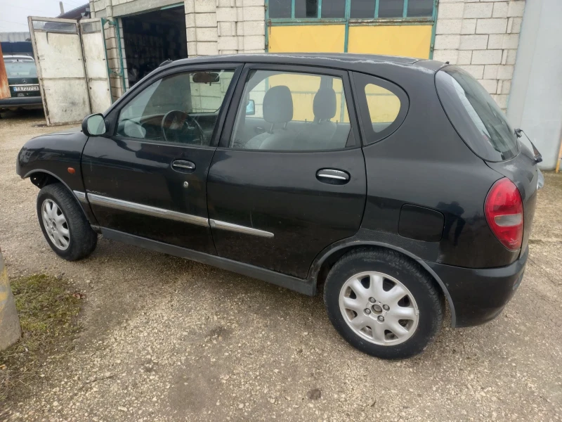 Daihatsu Sirion, снимка 4 - Автомобили и джипове - 53574302