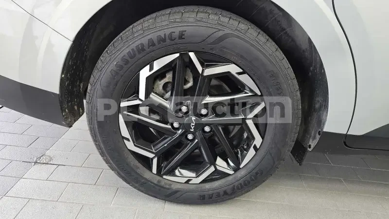 Kia Carnival ЦЕНА до БГ, снимка 5 - Автомобили и джипове - 55478354