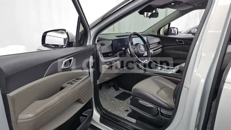 Kia Carnival ЦЕНА до БГ, снимка 10 - Автомобили и джипове - 55478354