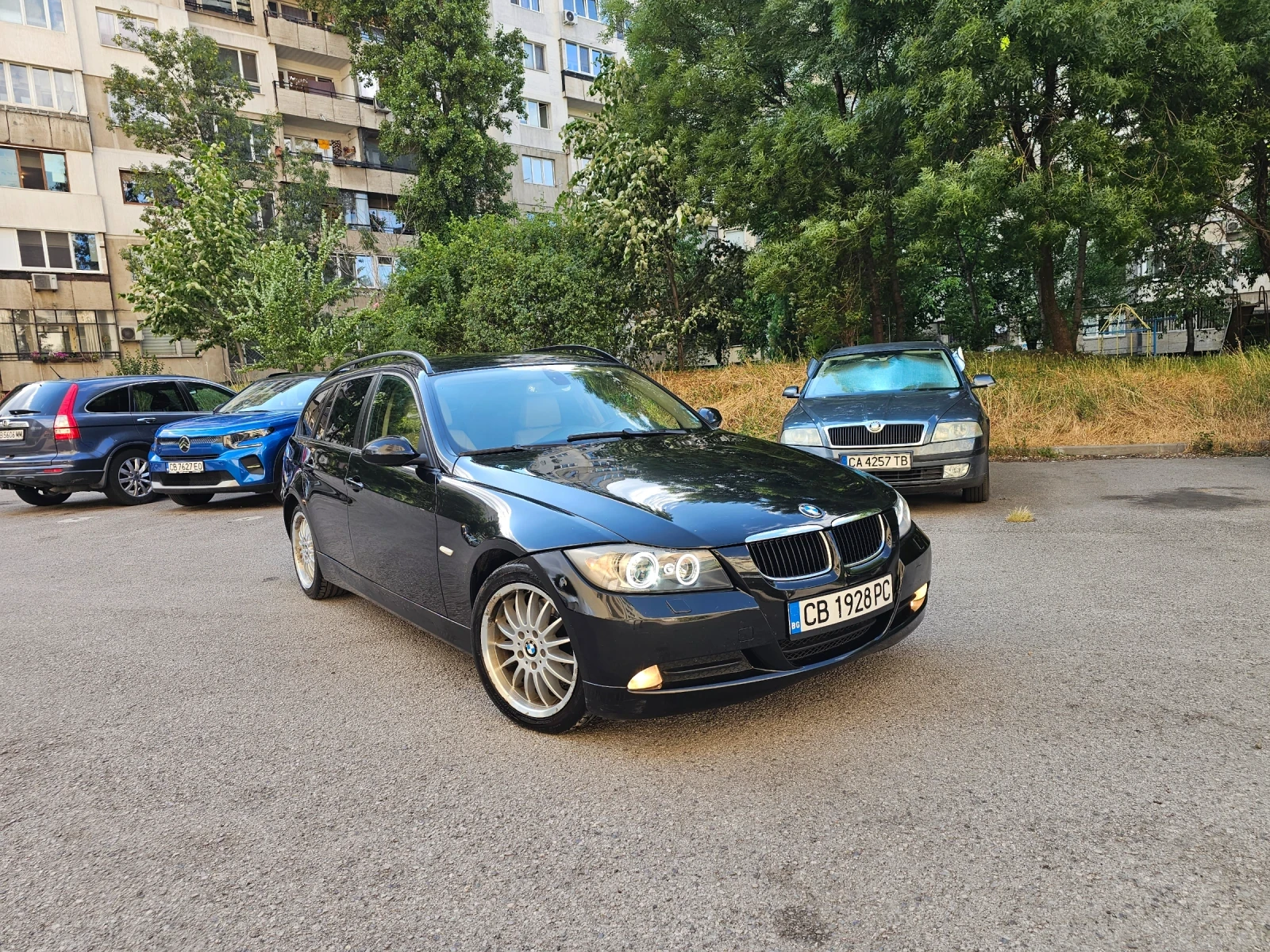 BMW 320  !АВТОМАТИК! * КЛИМАТРОНИК* !НАВИ!КОЖА!TOП - изображение 8
