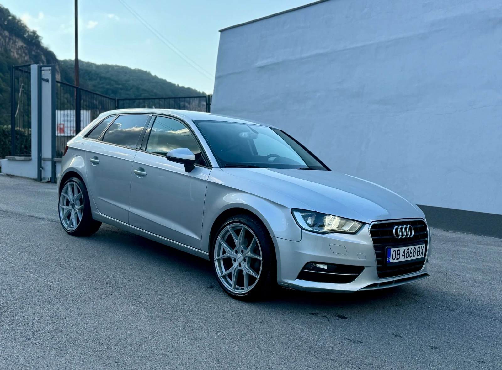 Audi A3 Sportback 1.6 TDI - изображение 3