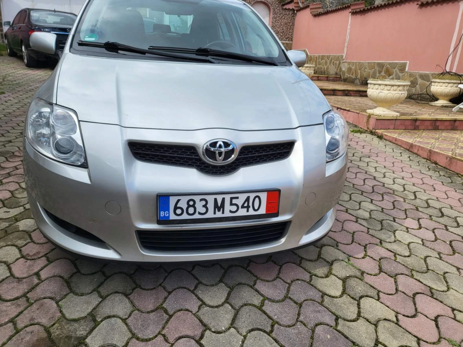 Toyota Auris 2.0 D4D  - изображение 2