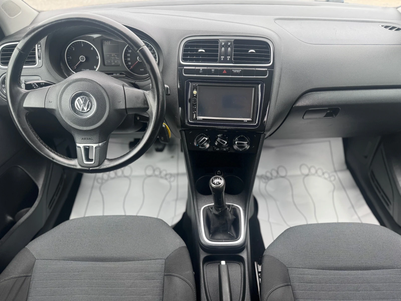 VW Polo 1.6TDI - изображение 7