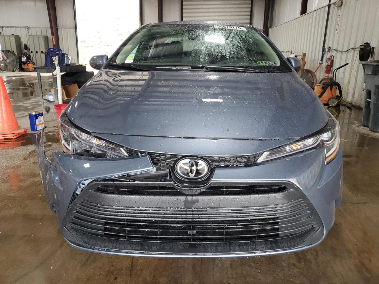 Toyota Corolla LE - изображение 5