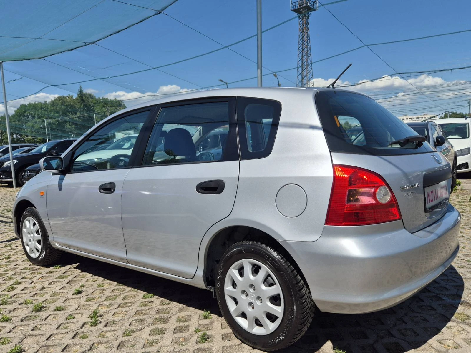 Honda Civic 1.4i-90кс-СУПЕР СЪСТОЯНИЕ - изображение 2