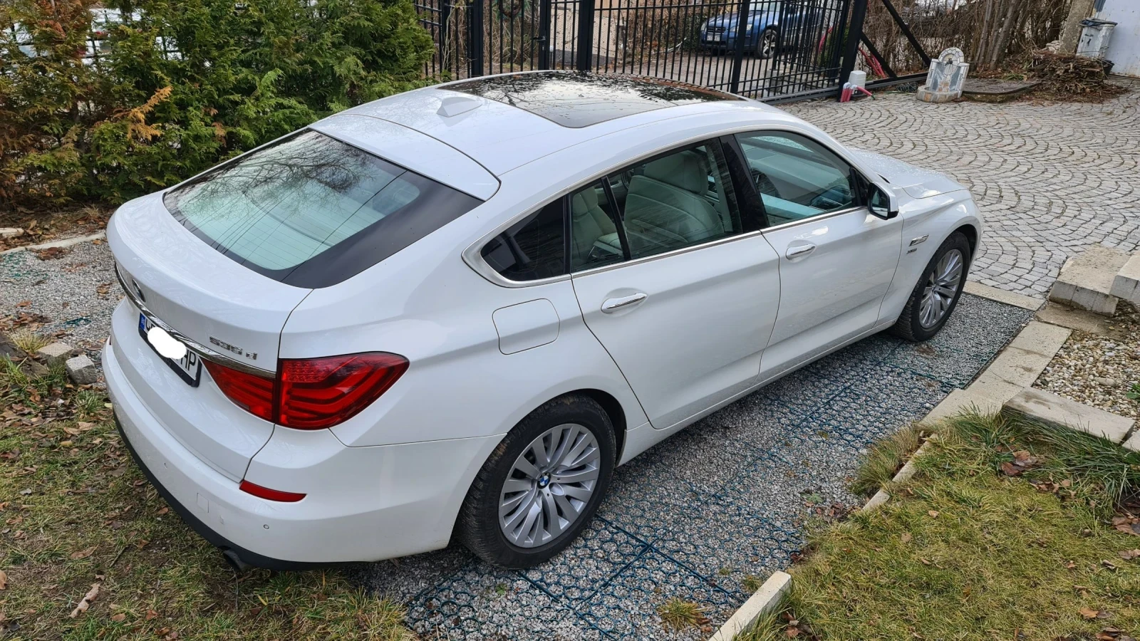 BMW 5 Gran Turismo 535d - изображение 2