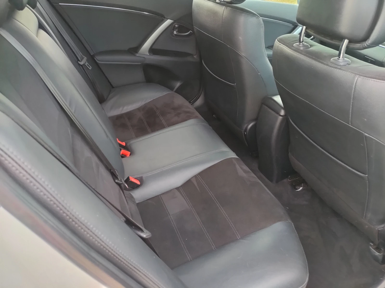 Toyota Avensis 2.0 D4D 126k.c. | Mobile.bg   9