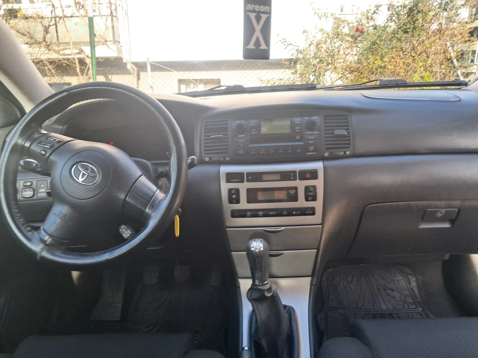 Toyota Corolla  - изображение 7