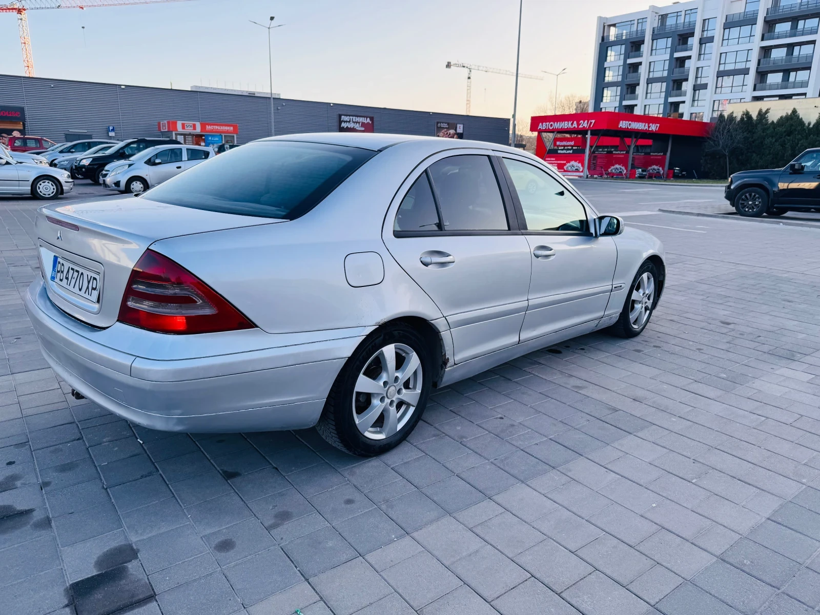 Mercedes-Benz C 200, снимка 6 - Автомобили и джипове - 53842593