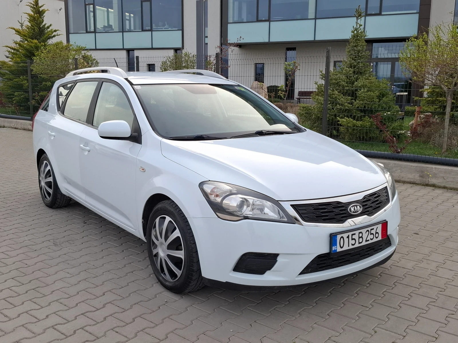Kia Ceed 1.6CRDI* (116кс)* * FACELIFT* * НОВ ВНОС* * , снимка 9 - Автомобили и джипове - 54184166