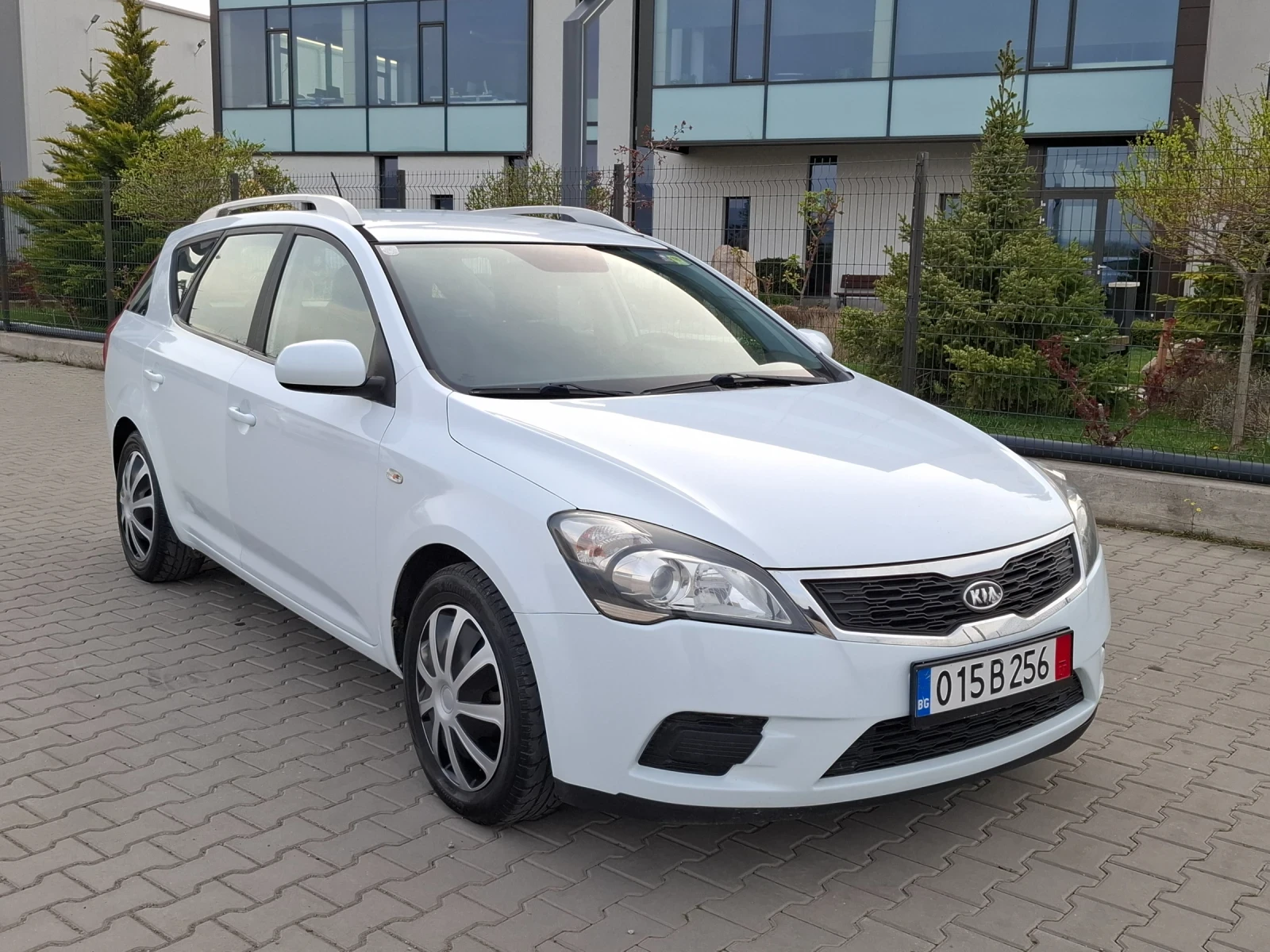 Kia Ceed 1.6CRDI* (116кс)* * FACELIFT* * НОВ ВНОС* * , снимка 11 - Автомобили и джипове - 54184166