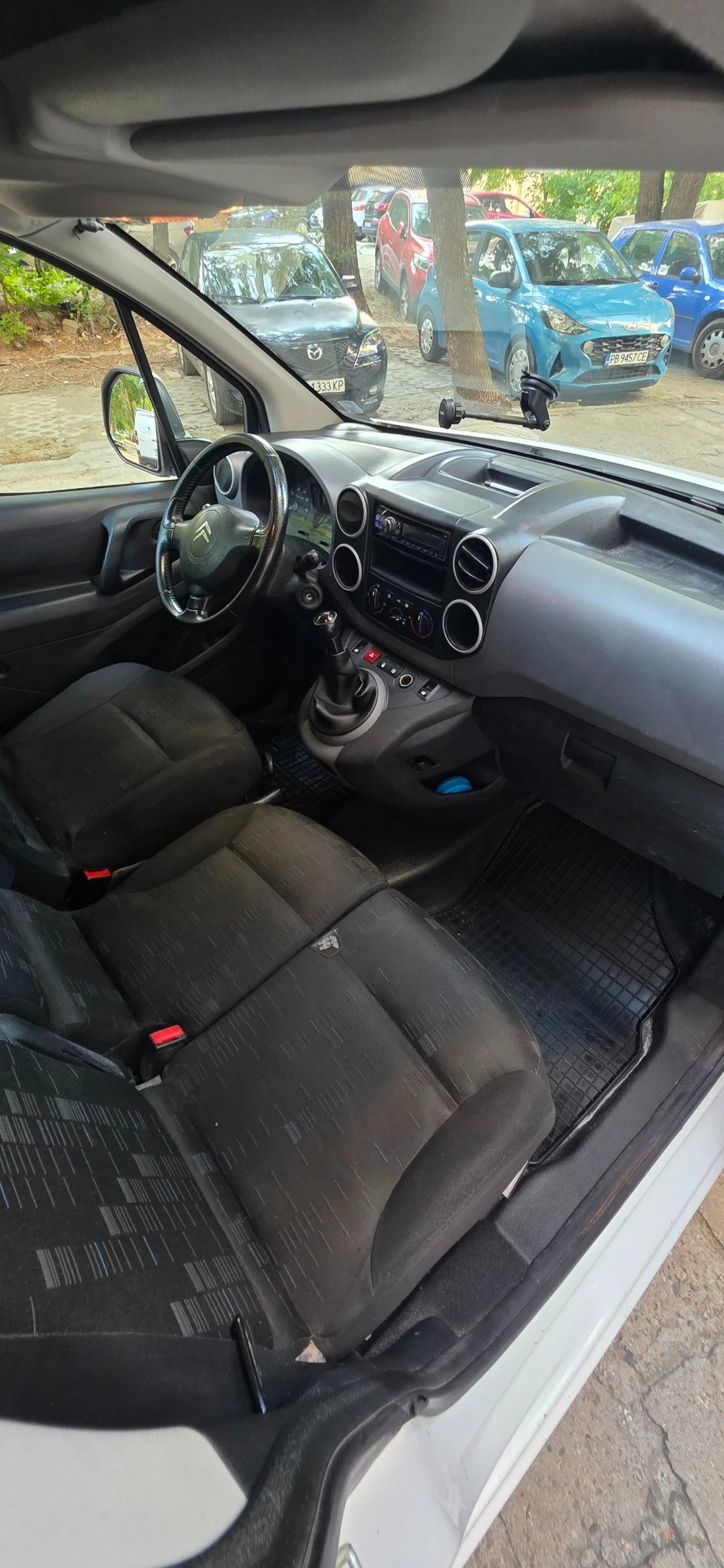 Citroen Berlingo 1, 6 eHDI дизел, снимка 10 - Автомобили и джипове - 55302755