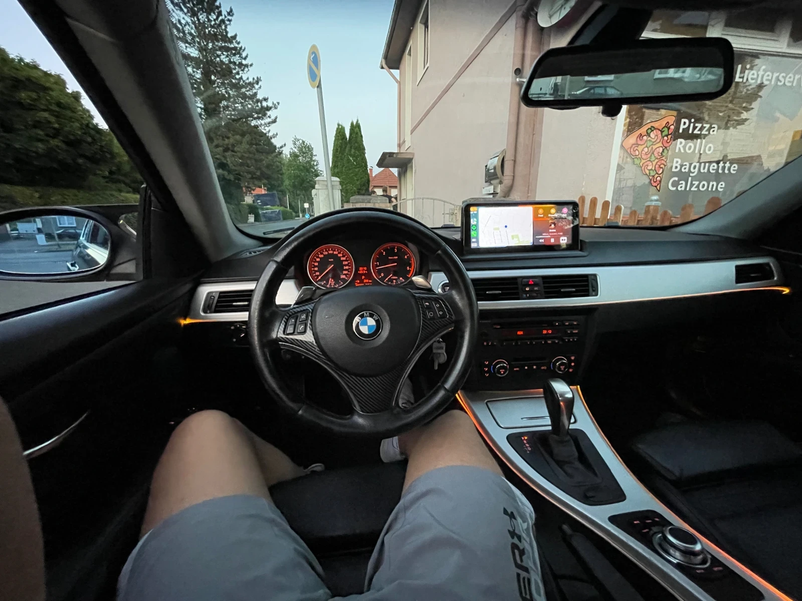 BMW 330, снимка 10 - Автомобили и джипове - 55896632
