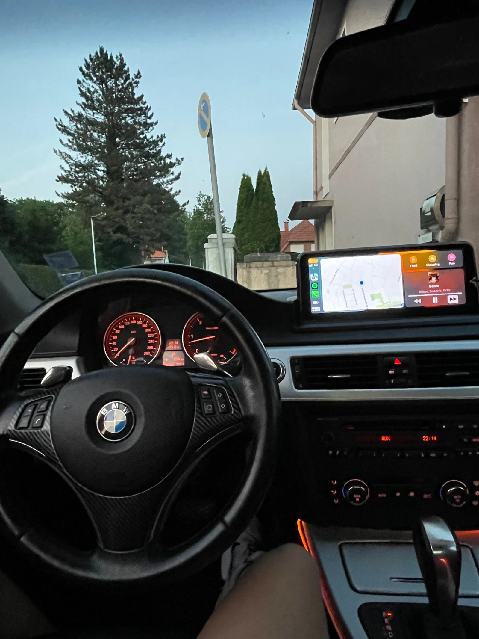 BMW 330, снимка 8 - Автомобили и джипове - 55896632