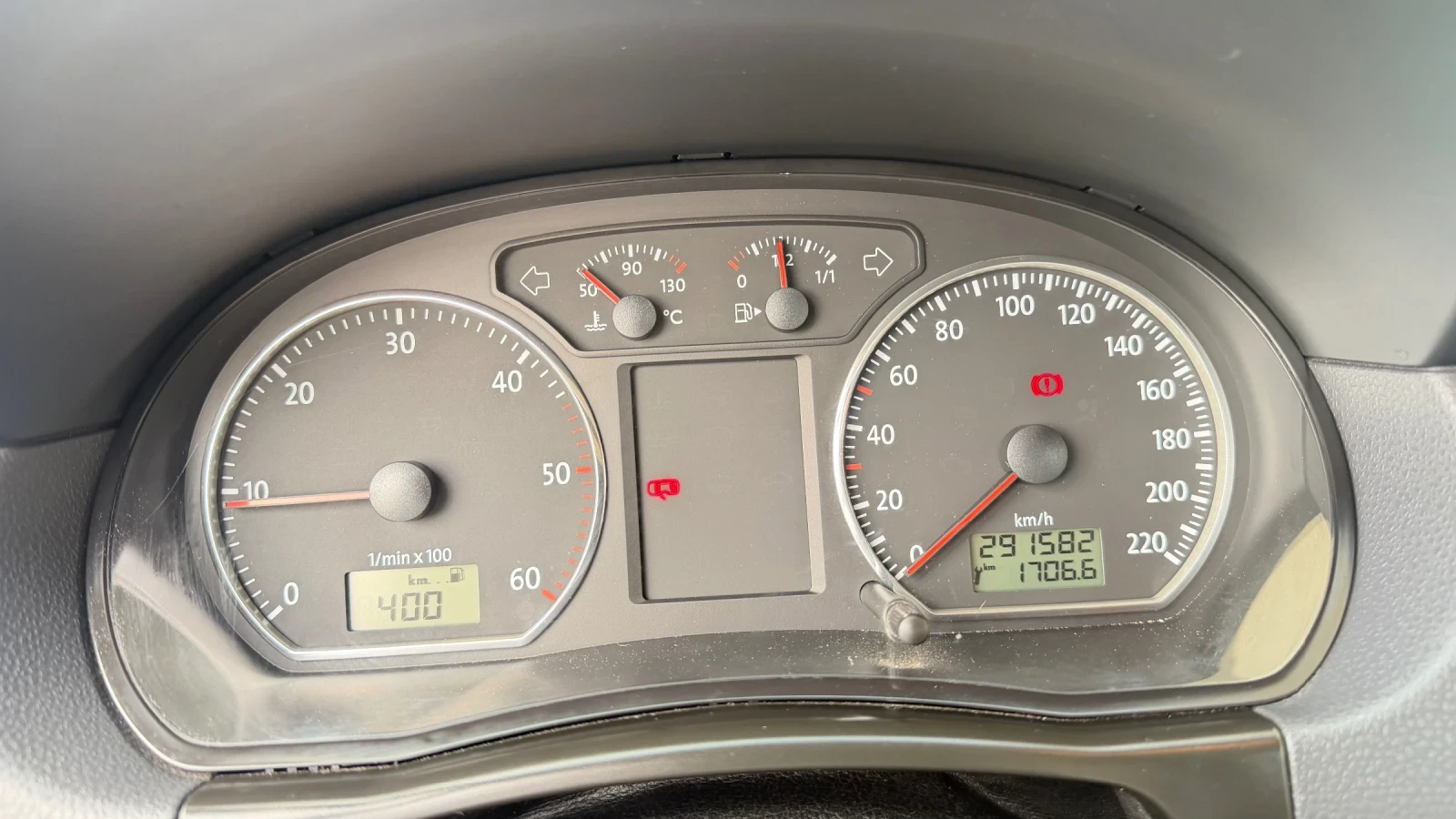 VW Polo 1.9 tdi, снимка 10 - Автомобили и джипове - 56250473
