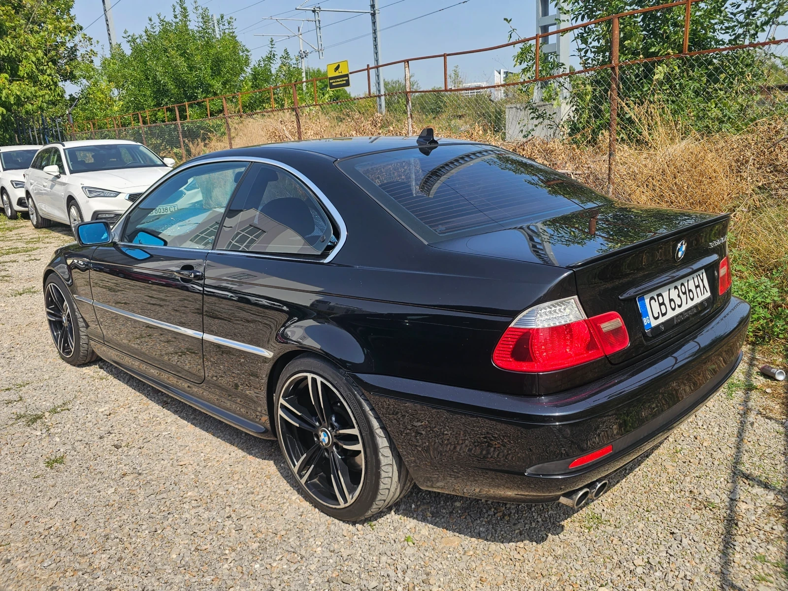 BMW 330 Ръчка, снимка 7 - Автомобили и джипове - 56464073