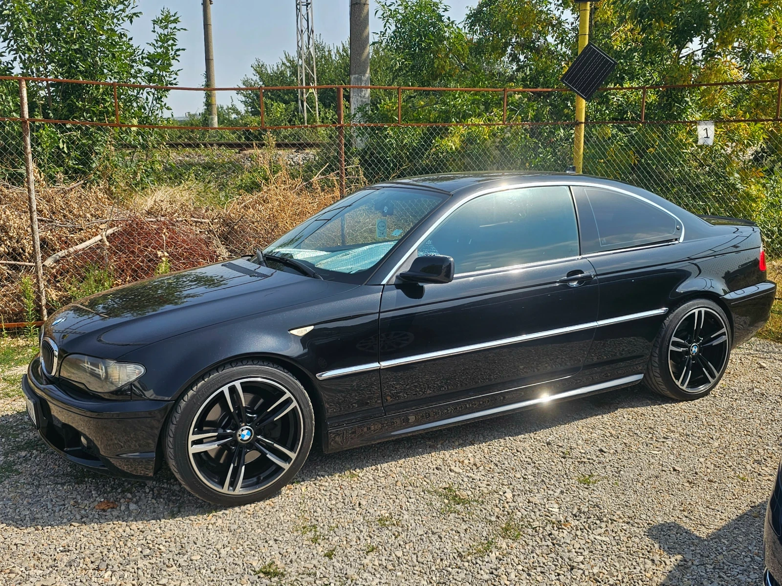 BMW 330 Ръчка, снимка 6 - Автомобили и джипове - 56464073