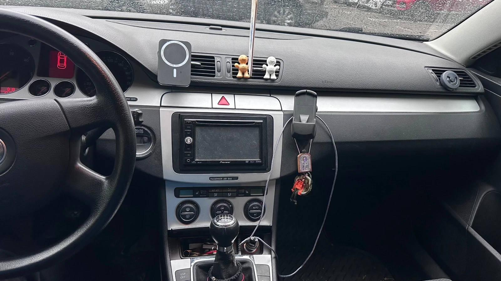 VW Passat, снимка 5 - Автомобили и джипове - 56687051