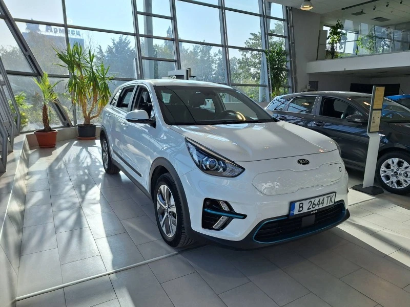 Kia Niro, снимка 2 - Автомобили и джипове - 46771313