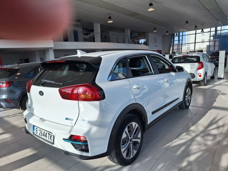 Kia Niro, снимка 5 - Автомобили и джипове - 46771313