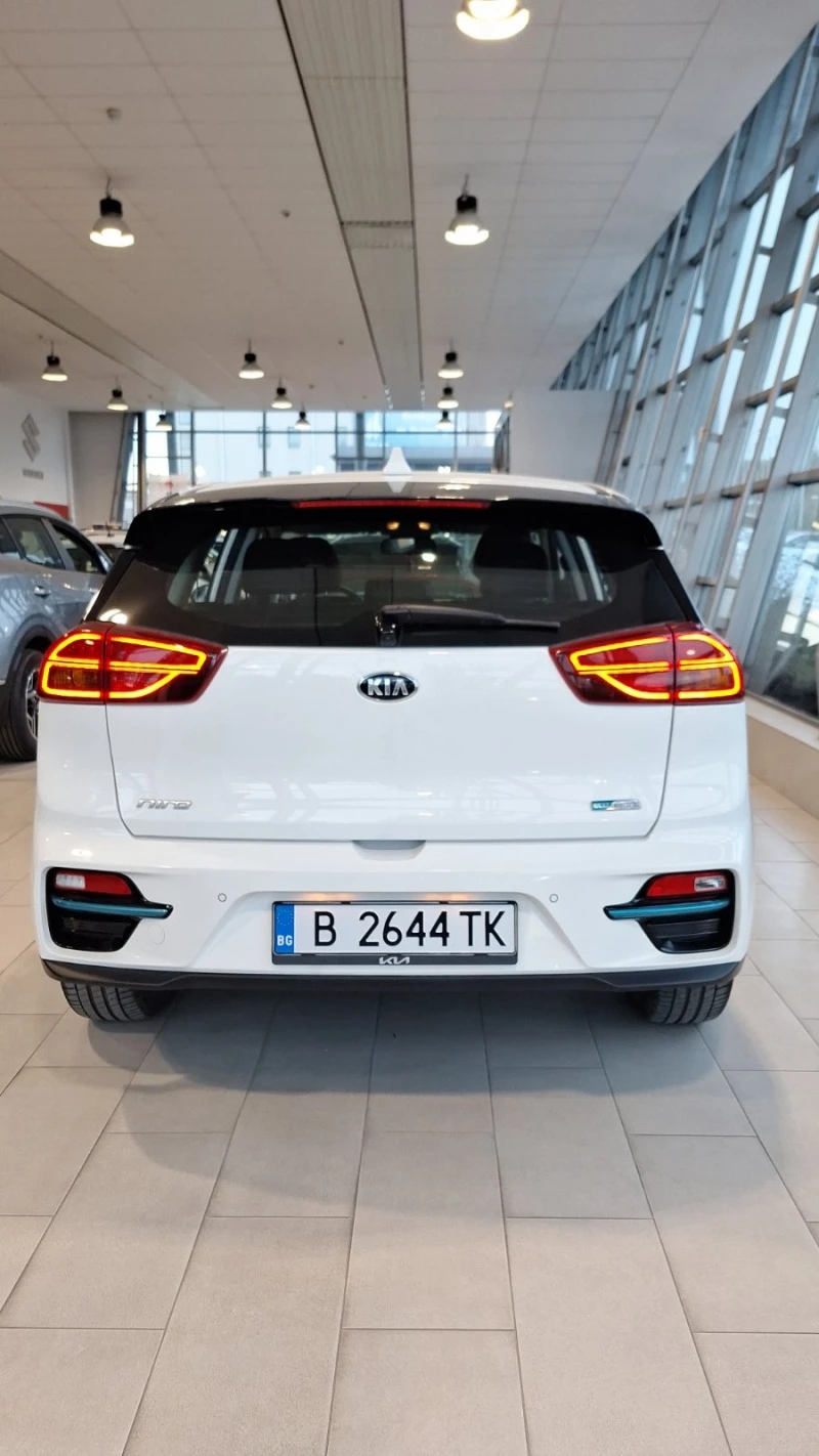 Kia Niro, снимка 14 - Автомобили и джипове - 46771313