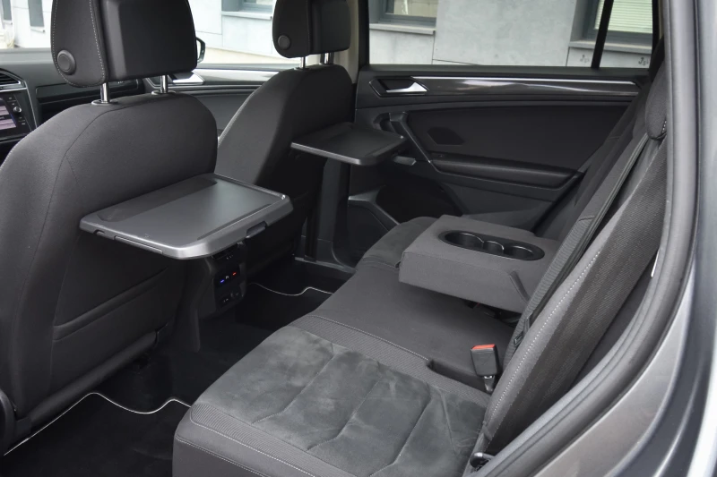 VW Tiguan Allspace 2.0 TDI HIGHLINE 4MOTION, снимка 9 - Автомобили и джипове - 51677012