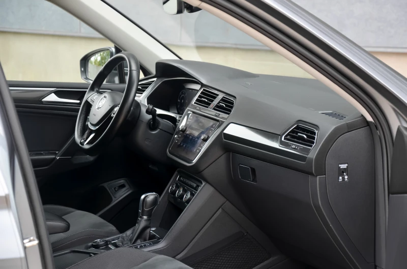 VW Tiguan Allspace 2.0 TDI HIGHLINE 4MOTION, снимка 10 - Автомобили и джипове - 51677012