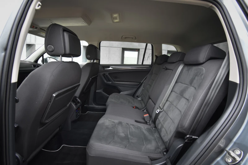 VW Tiguan Allspace 2.0 TDI HIGHLINE 4MOTION, снимка 8 - Автомобили и джипове - 51677012