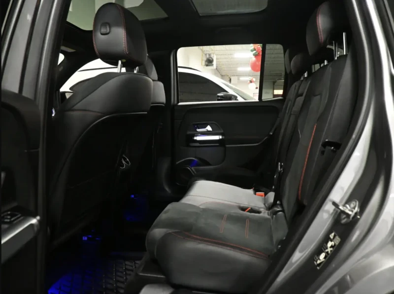 Mercedes-Benz GLB 2020 Mercedes-Benz GLB 250 4MATIC, снимка 11 - Автомобили и джипове - 53107975