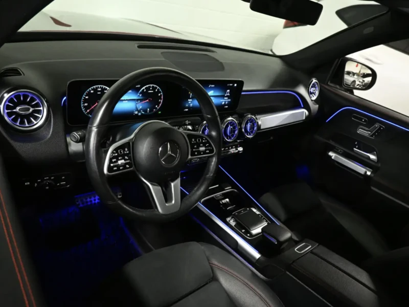 Mercedes-Benz GLB 2020 Mercedes-Benz GLB 250 4MATIC, снимка 7 - Автомобили и джипове - 53107975