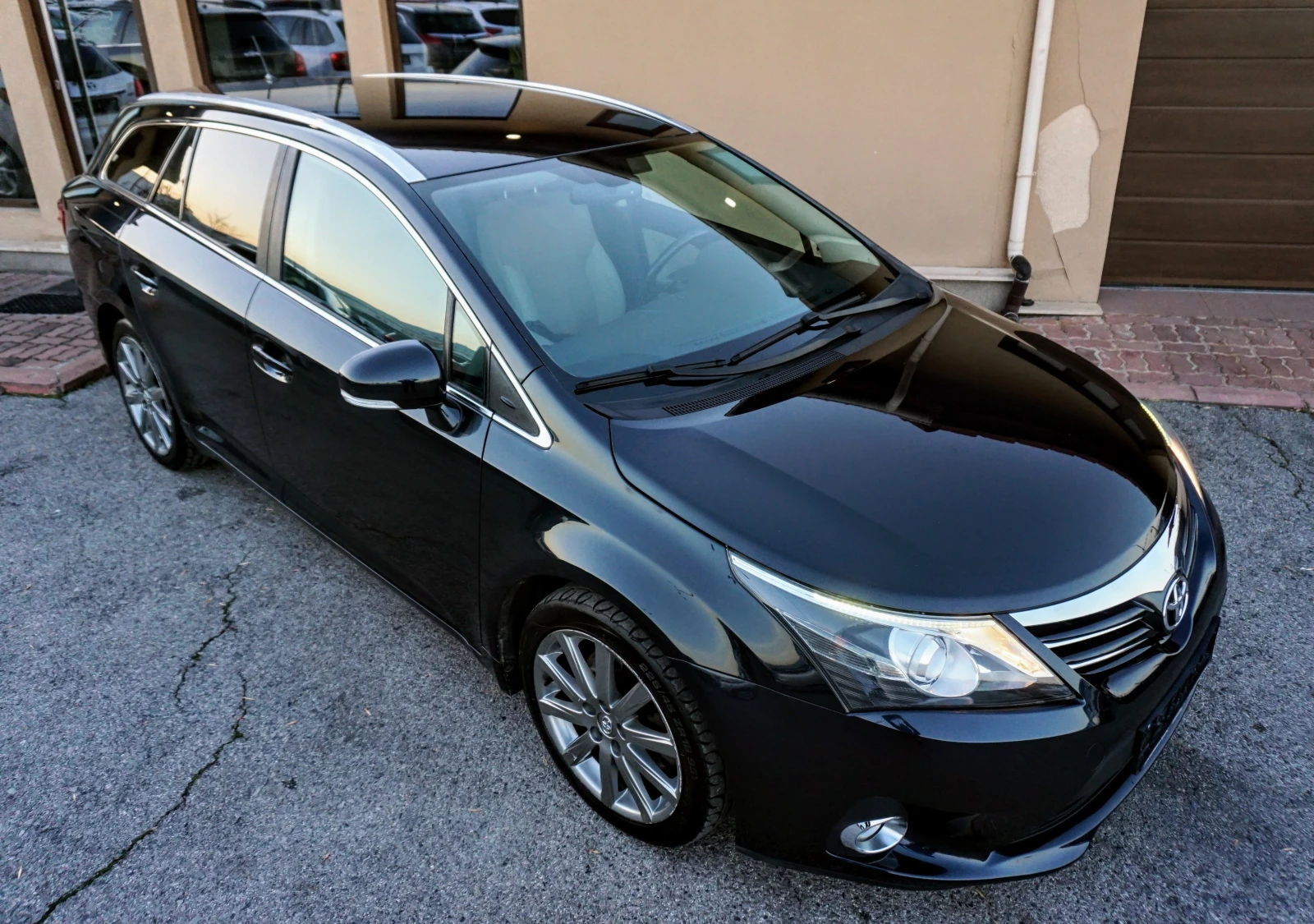 Toyota Avensis WAGON 2.2 D-CAT STYLE SAFETY AUTO  - изображение 2