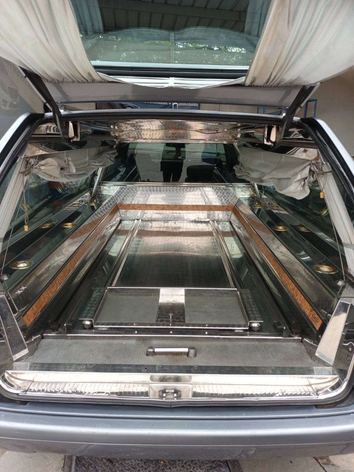 Mercedes-Benz 250  - изображение 7