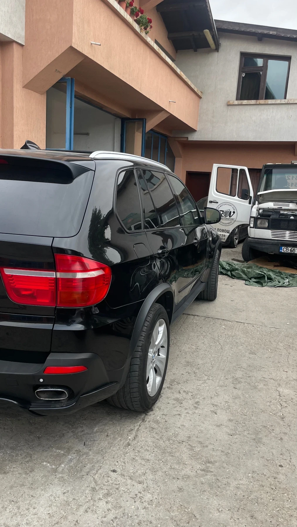 BMW X5 4.8 - изображение 5