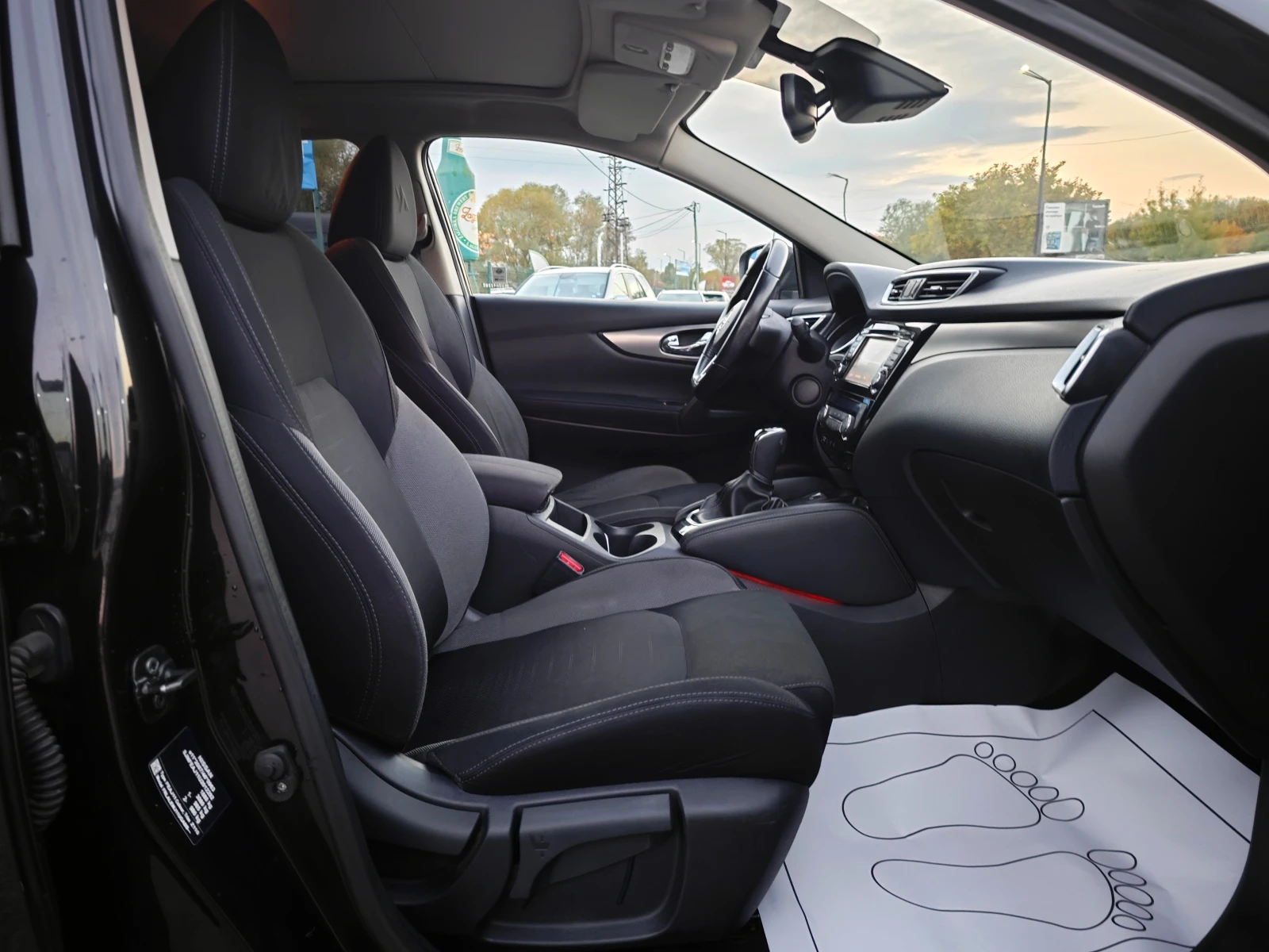 Nissan Qashqai 360  Нави Панорама | Mobile.bg — изображение 11