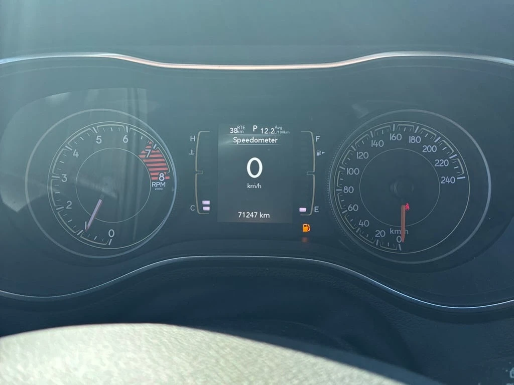 Jeep Cherokee * North * CARFAX *    | Mobile.bg   8