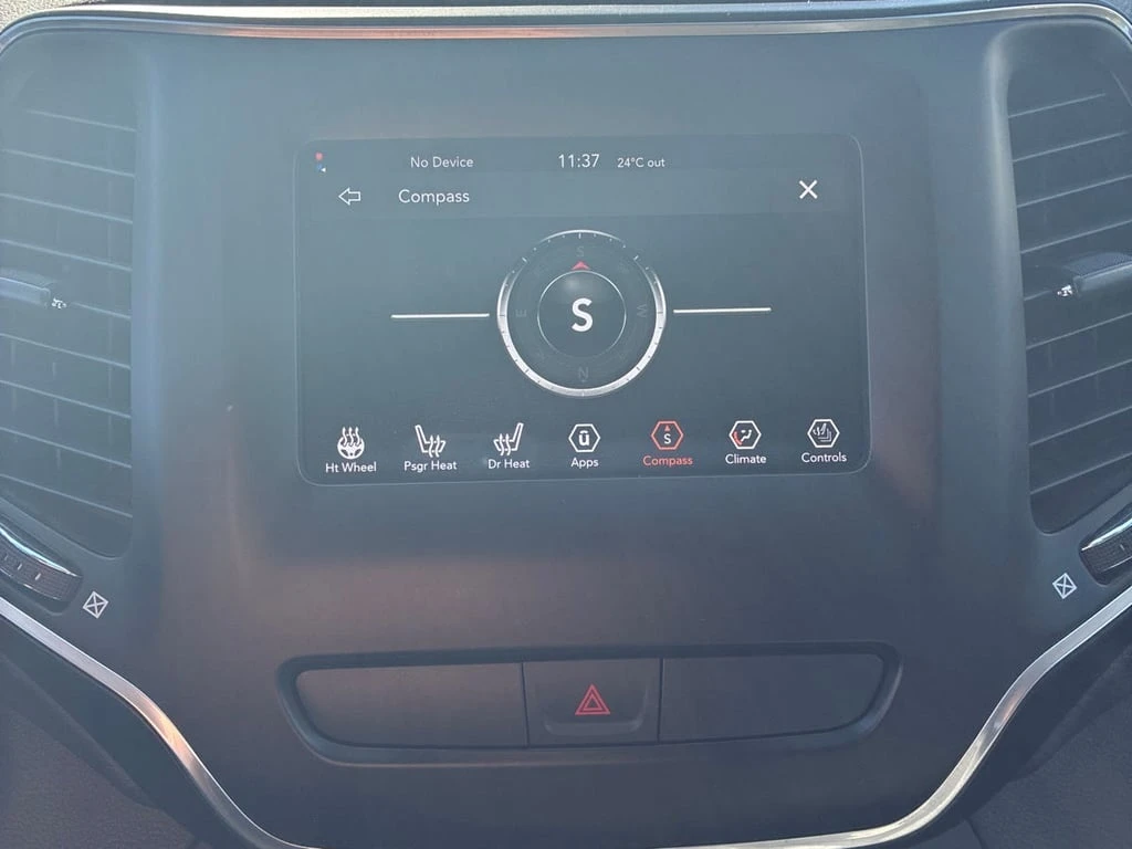 Jeep Cherokee * North * CARFAX *    | Mobile.bg   9