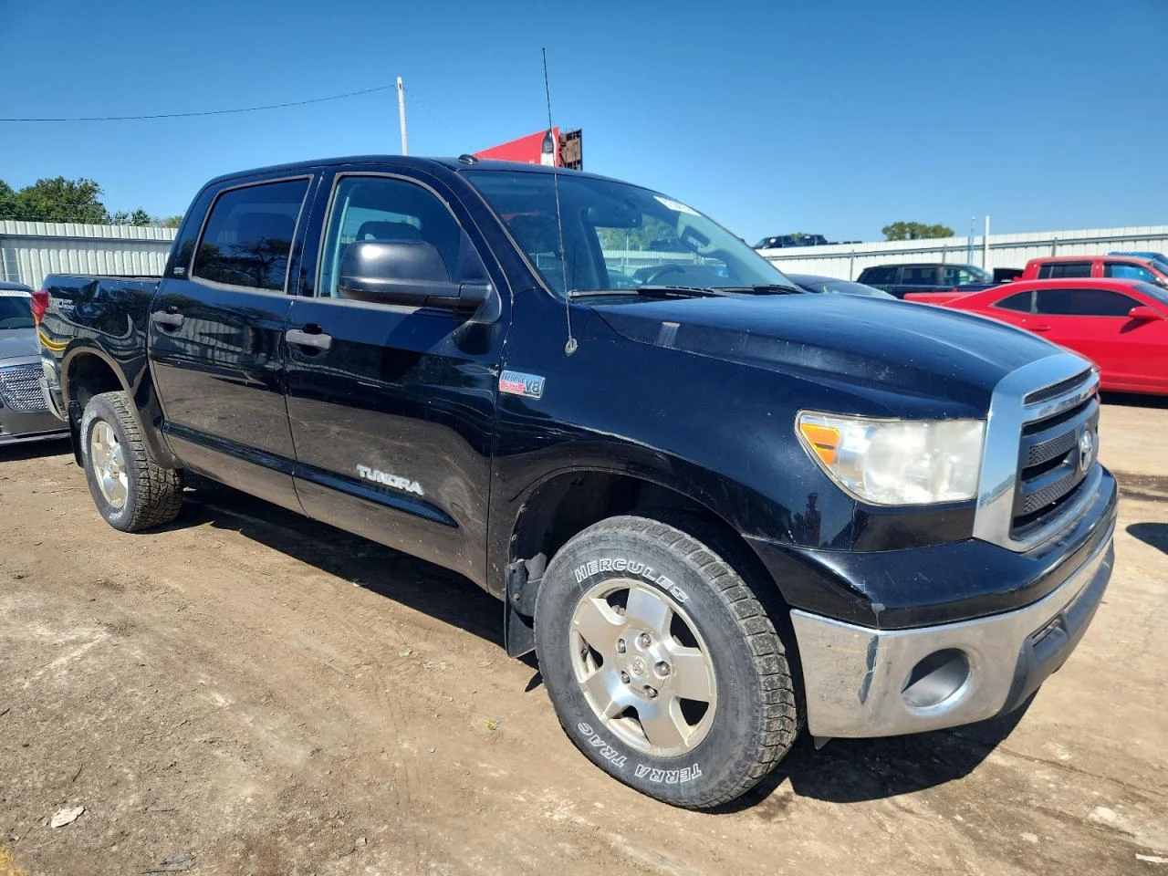 Toyota Tundra CREWMAX SR5 - изображение 5