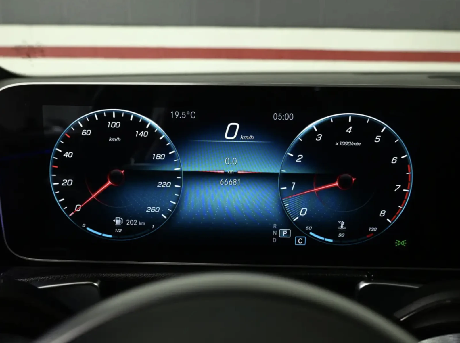 Mercedes-Benz GLB 2020 Mercedes-Benz GLB 250 4MATIC - изображение 9