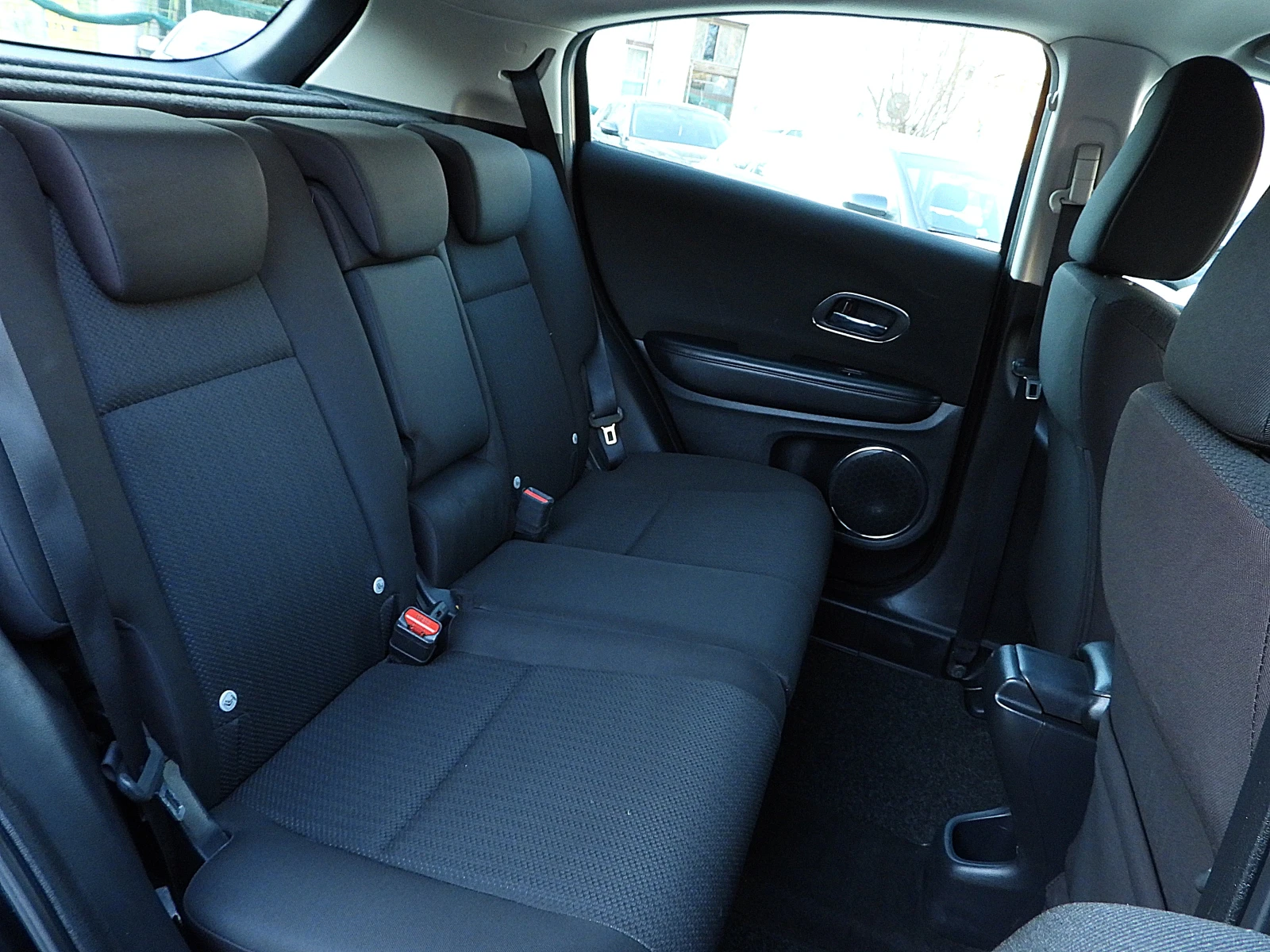 Honda Hr-v 1.6ШВЕЙЦАРИЯ/LUX, снимка 12 - Автомобили и джипове - 53787409