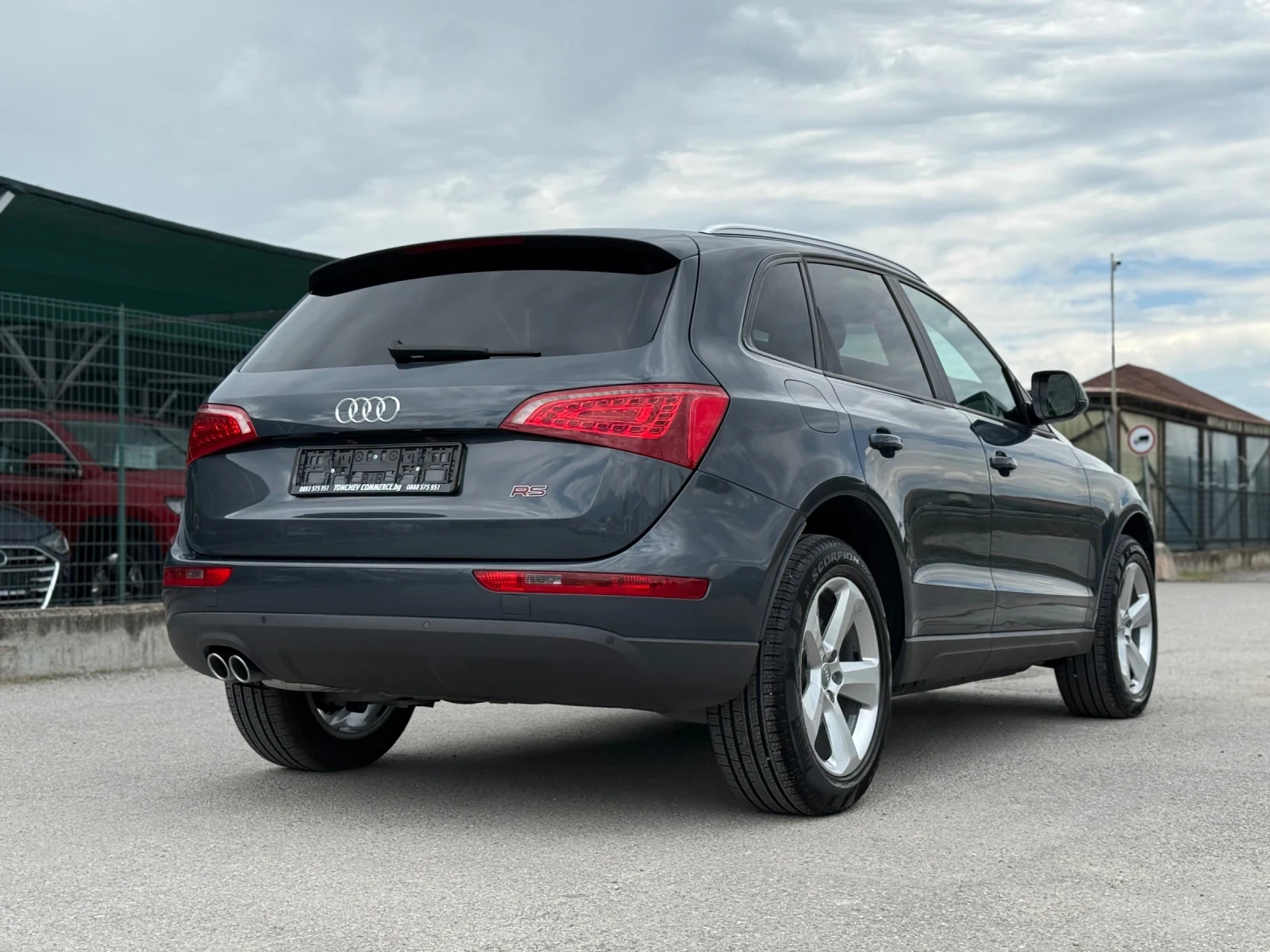 Audi Q5 2.0-TDI-quattro-173.000km-РЕАЛНИ-ЛЕД-КСЕНОН-УНИКАТ, снимка 6 - Автомобили и джипове - 54765488
