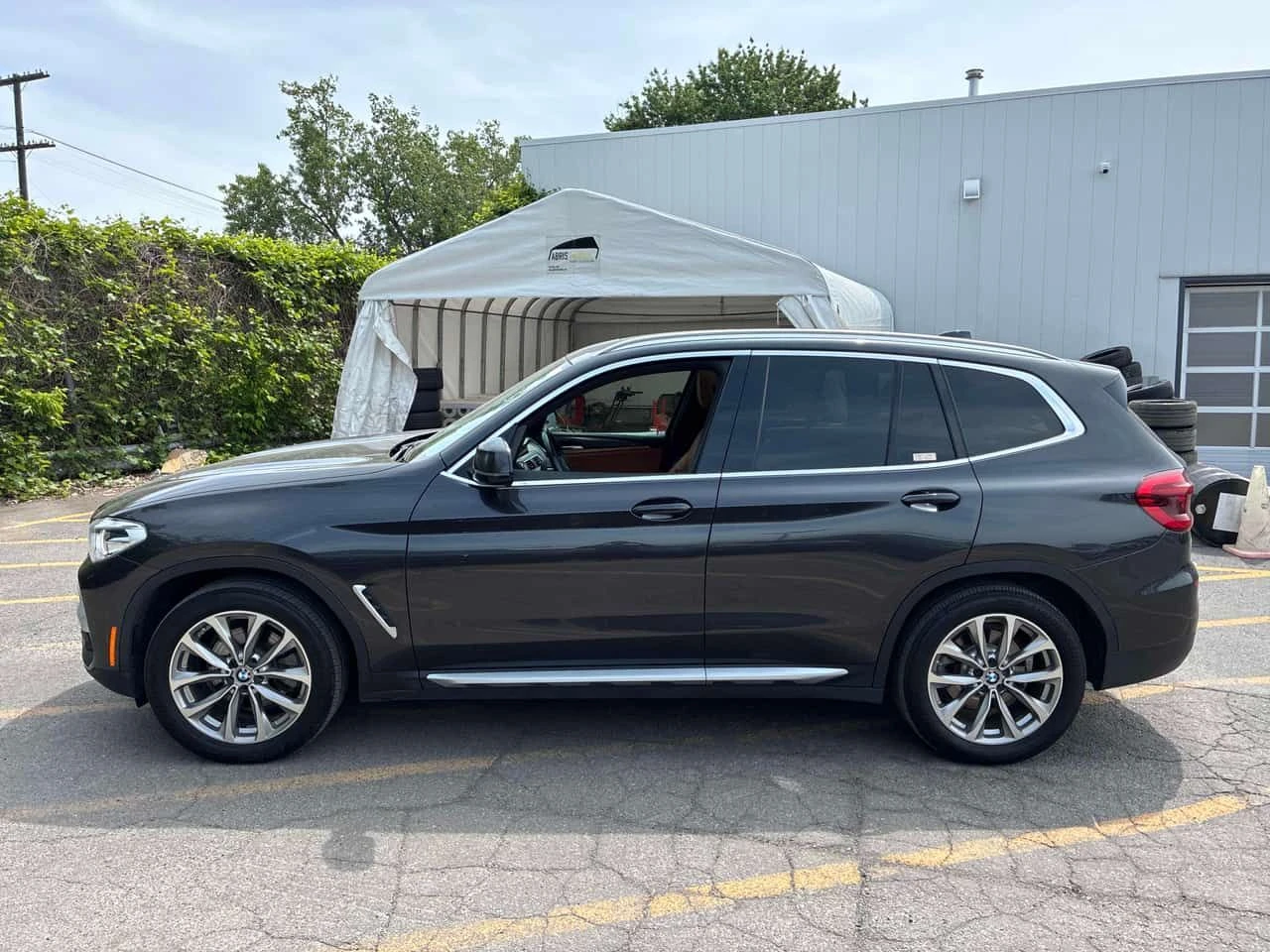 BMW X3 xDrive30i/ПАНОРАМА/ПОДГРЕВИ/ОТ ПРЕДСТАВИТЕЛСТВО, снимка 3 - Автомобили и джипове - 55073508
