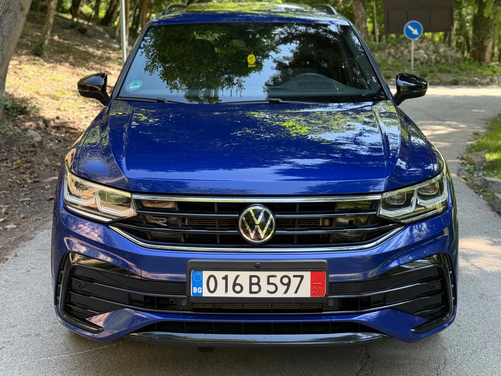 VW Tiguan 2.0TDI* 4MOTION* R-LINE* PANO* CAM360* DIST* IQ* , снимка 2 - Автомобили и джипове - 55294365